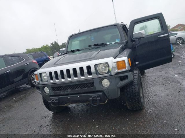 Photo 5 VIN: 5GTMNGEE4A8120279 - HUMMER H3 SUV 