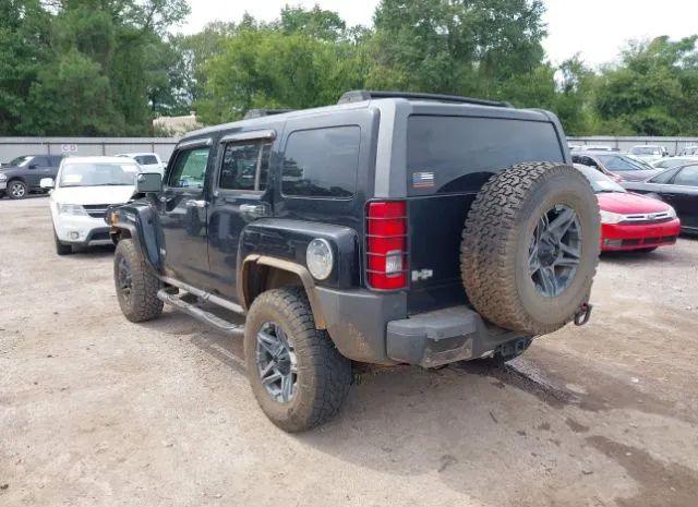 Photo 2 VIN: 5GTMNGEE4A8137549 - HUMMER H3 SUV 