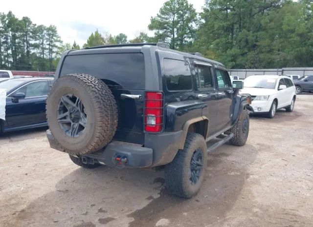 Photo 3 VIN: 5GTMNGEE4A8137549 - HUMMER H3 SUV 