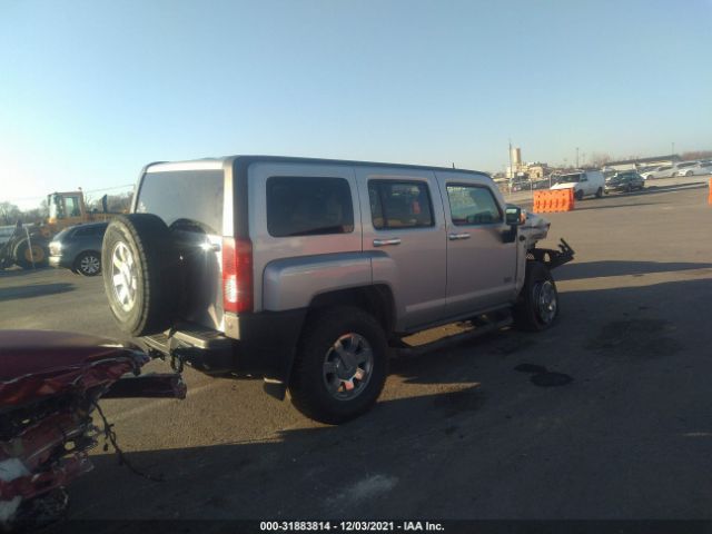 Photo 3 VIN: 5GTMNJEE7A8138790 - HUMMER H3 SUV 