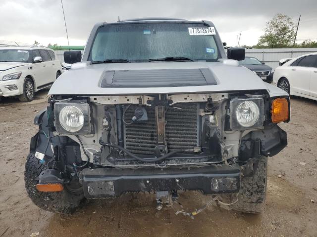 Photo 4 VIN: 5GTMNJEE8A8140371 - HUMMER H3 LUXURY 