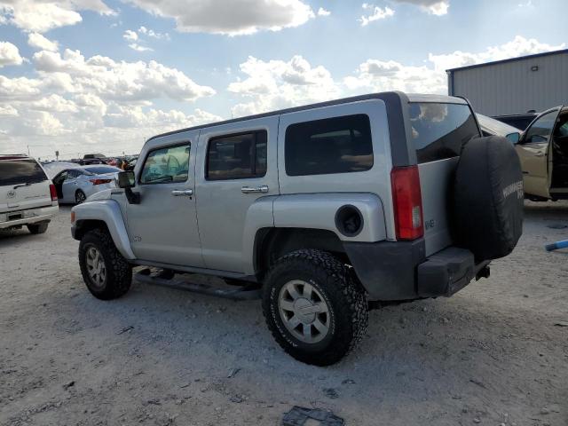 Photo 1 VIN: 5GTMNJEE9A8139925 - HUMMER H3 LUXURY 