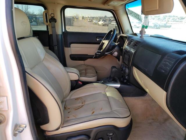 Photo 4 VIN: 5GTMNLEP5A8121600 - HUMMER H3 ALPHA 