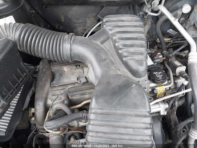 Photo 5 VIN: 5GZCZ23D84S803113 - SATURN VUE 