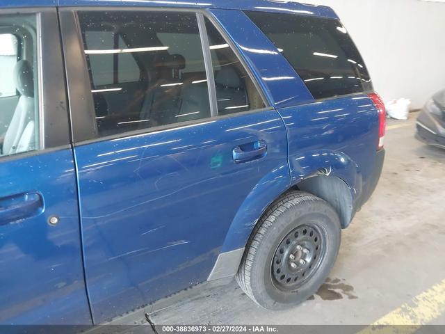 Photo 14 VIN: 5GZCZ33D05S867881 - SATURN VUE 