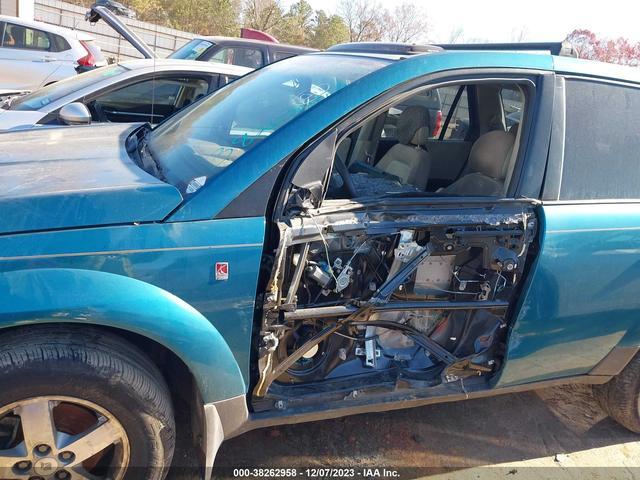 Photo 5 VIN: 5GZCZ33D35S853800 - SATURN VUE 