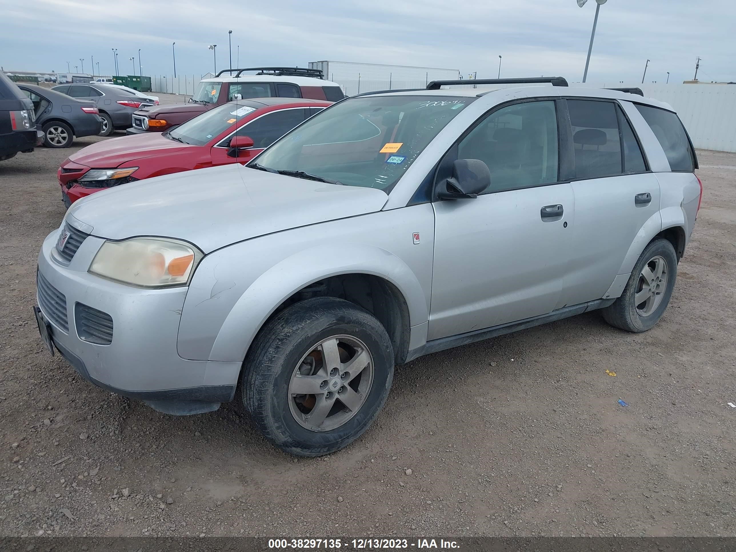 Photo 2 VIN: 5GZCZ33D36S856925 - SATURN VUE 