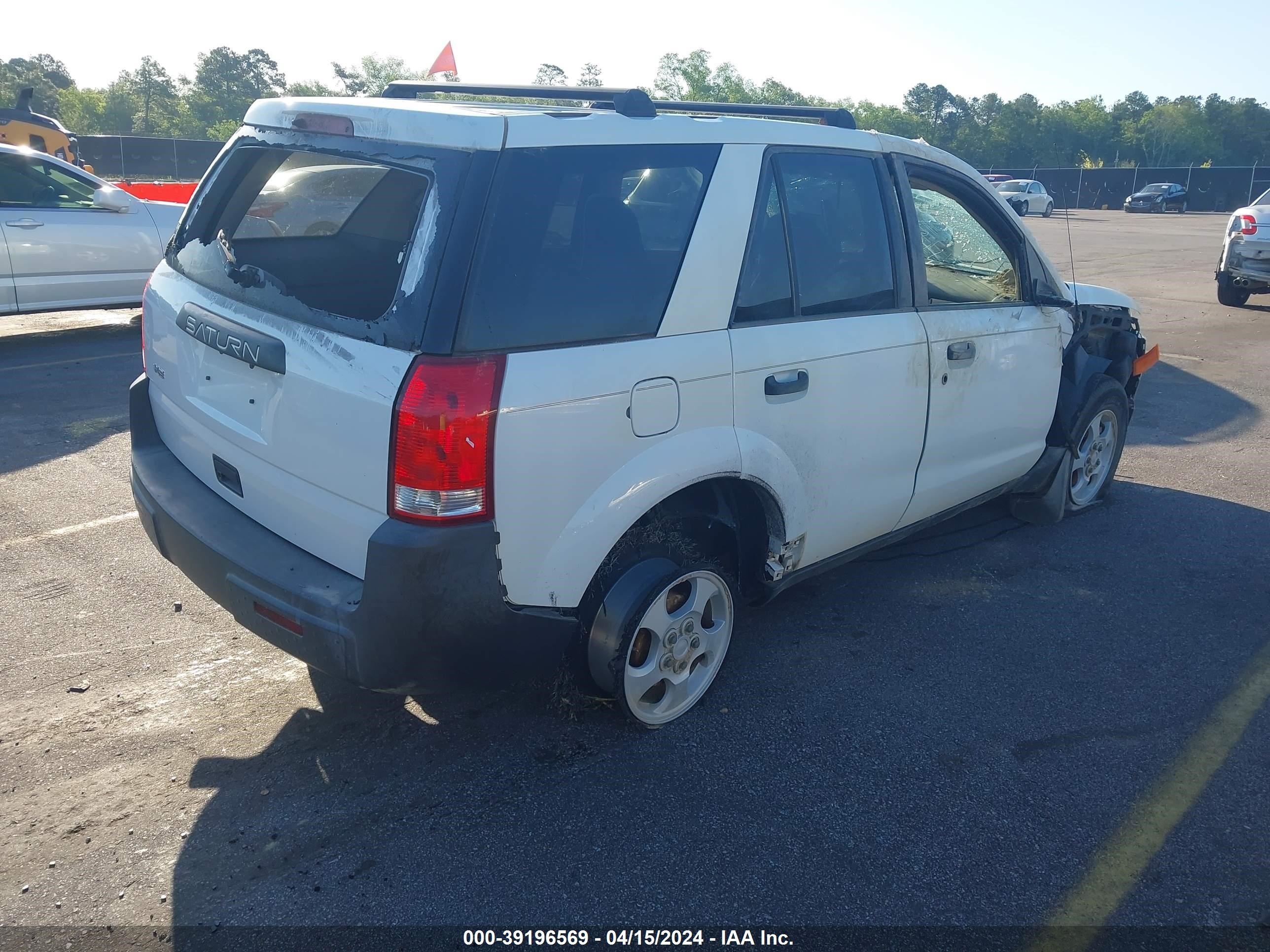 Photo 4 VIN: 5GZCZ33D94S821223 - SATURN VUE 