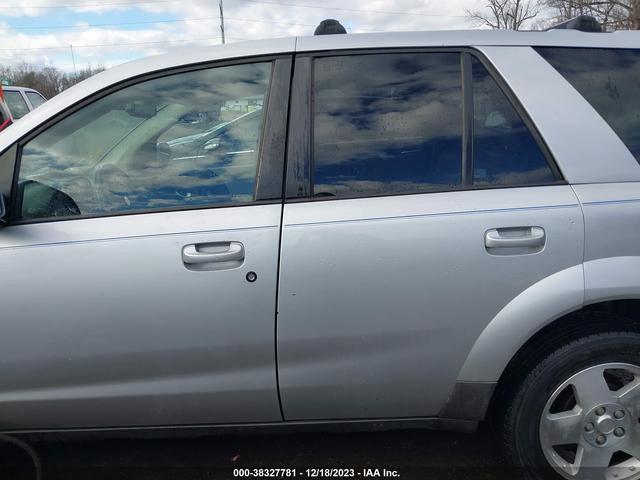 Photo 13 VIN: 5GZCZ53415S804087 - SATURN VUE 