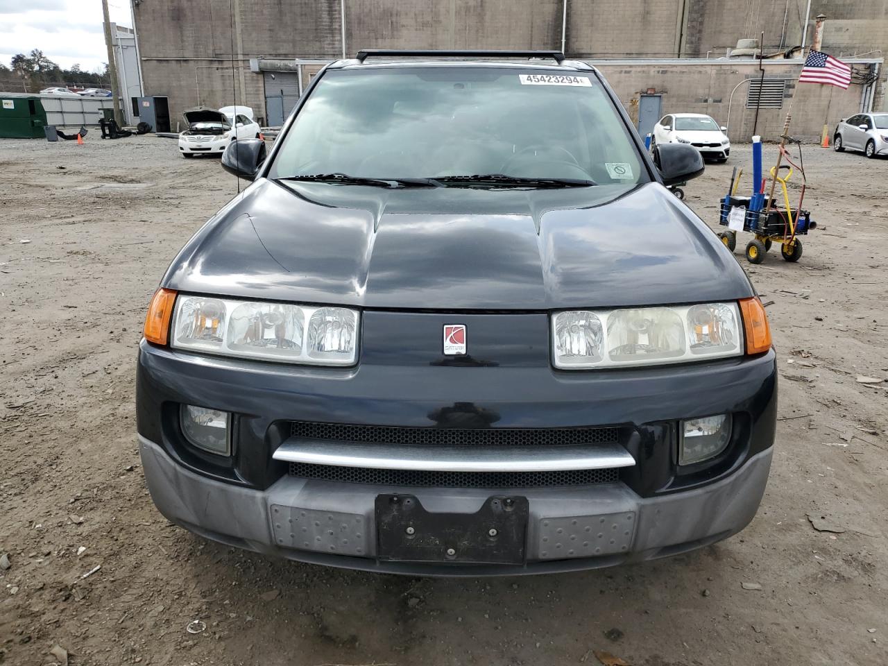 Photo 4 VIN: 5GZCZ53415S813176 - SATURN VUE 