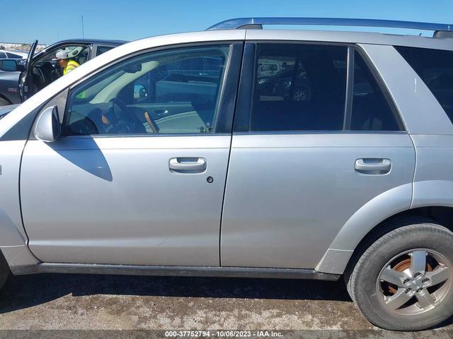 Photo 13 VIN: 5GZCZ53417S824178 - SATURN VUE 