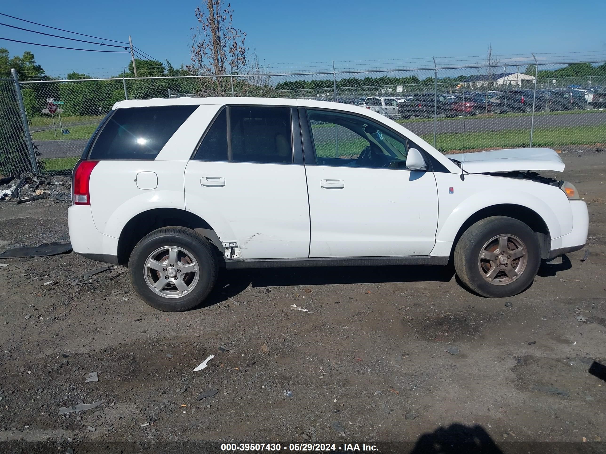 Photo 13 VIN: 5GZCZ53446S900281 - SATURN VUE 