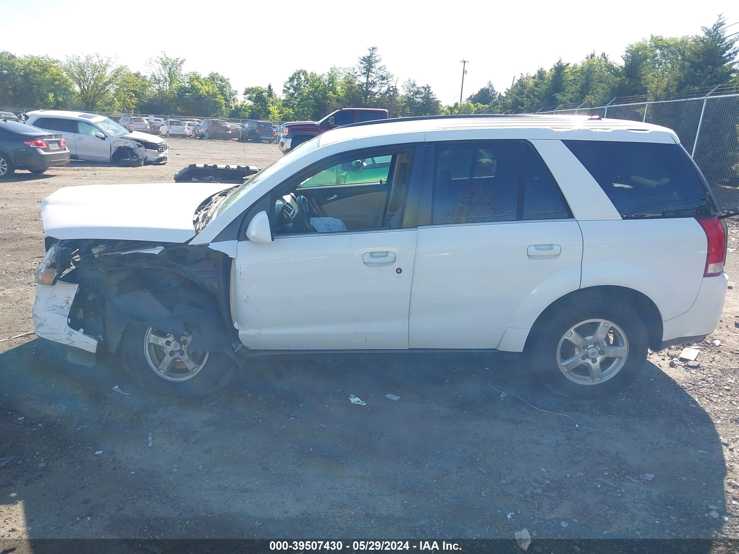 Photo 14 VIN: 5GZCZ53446S900281 - SATURN VUE 