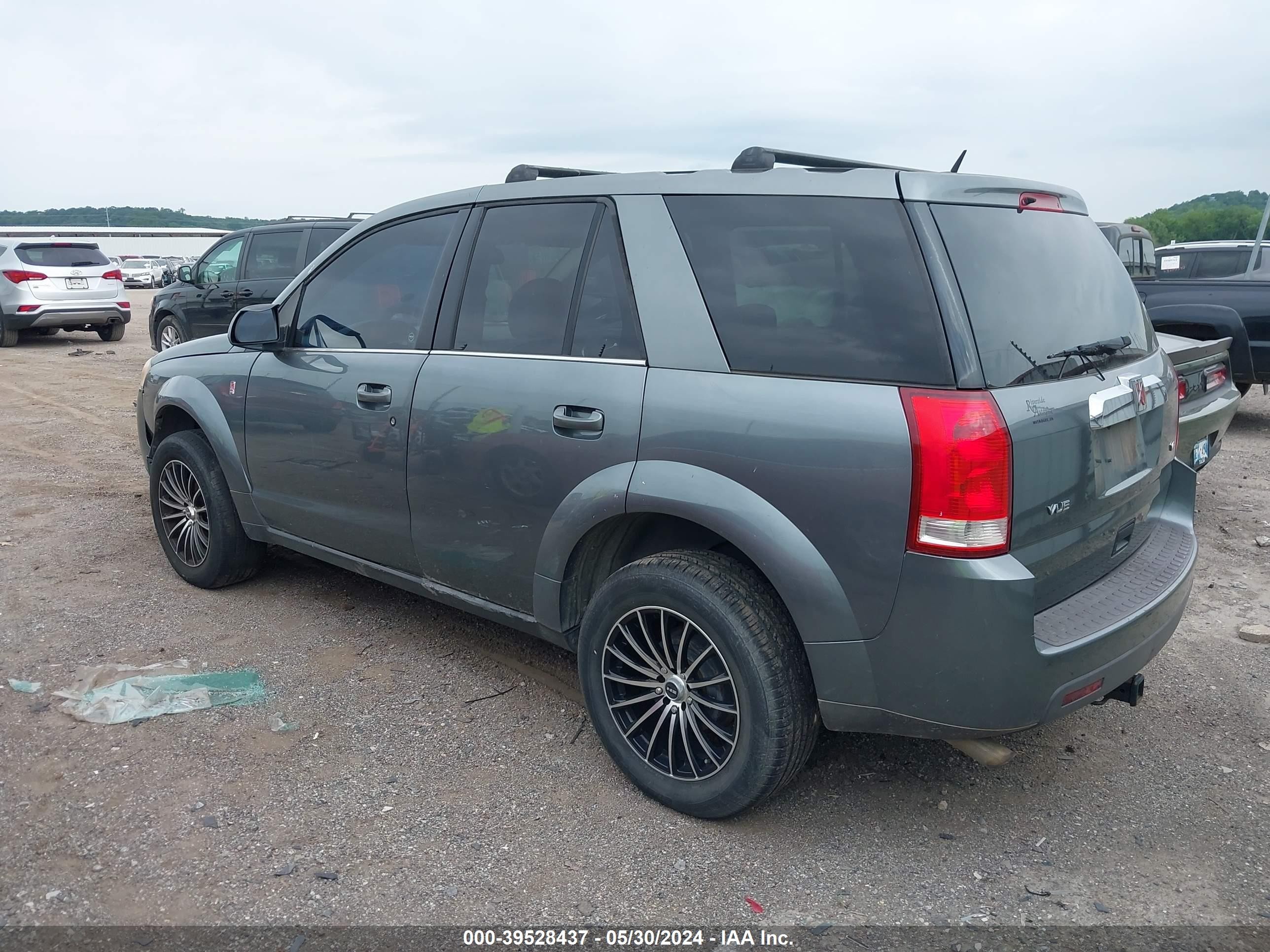 Photo 2 VIN: 5GZCZ53447F806161 - SATURN VUE 