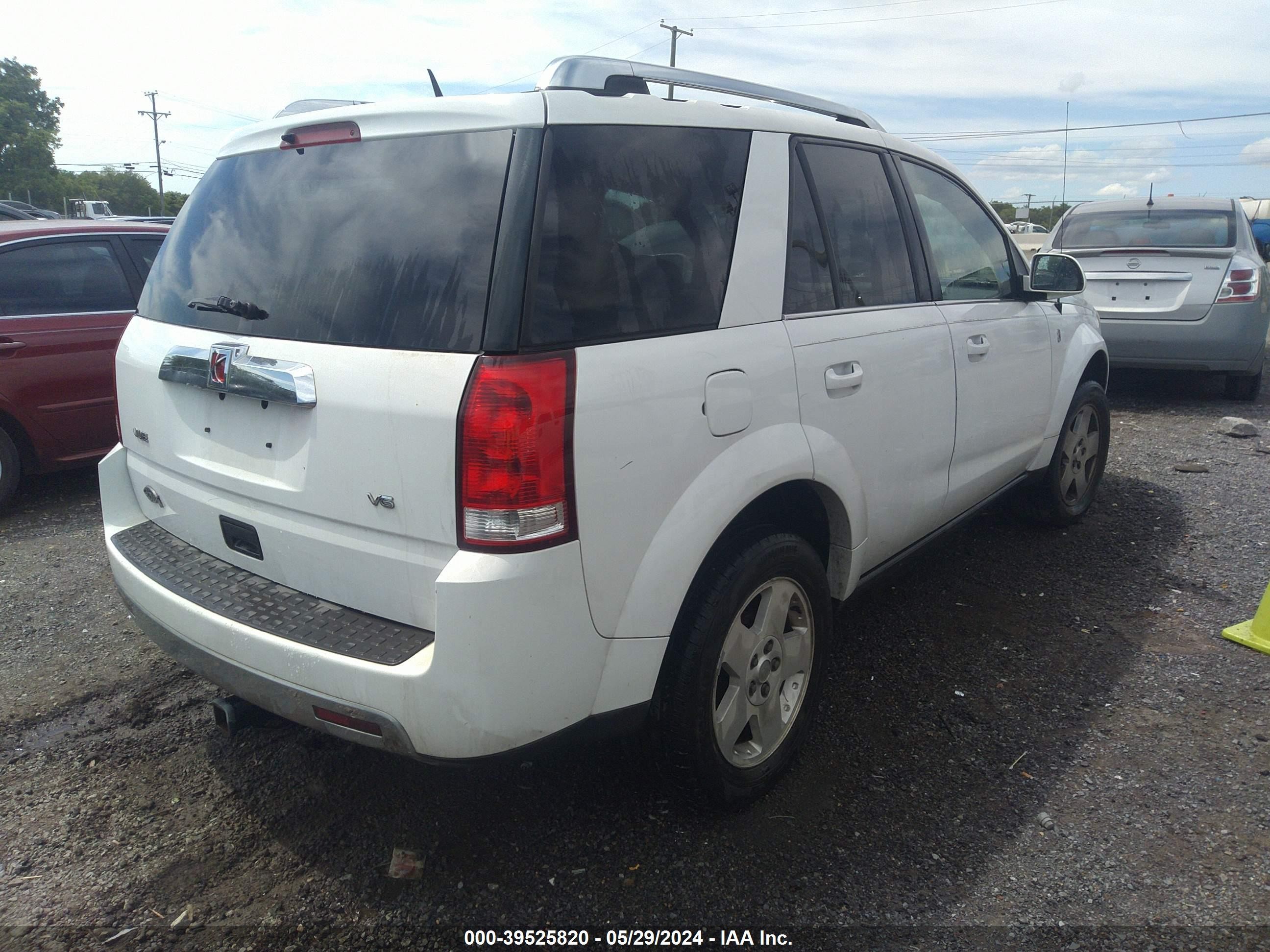 Photo 3 VIN: 5GZCZ53467S868452 - SATURN VUE 