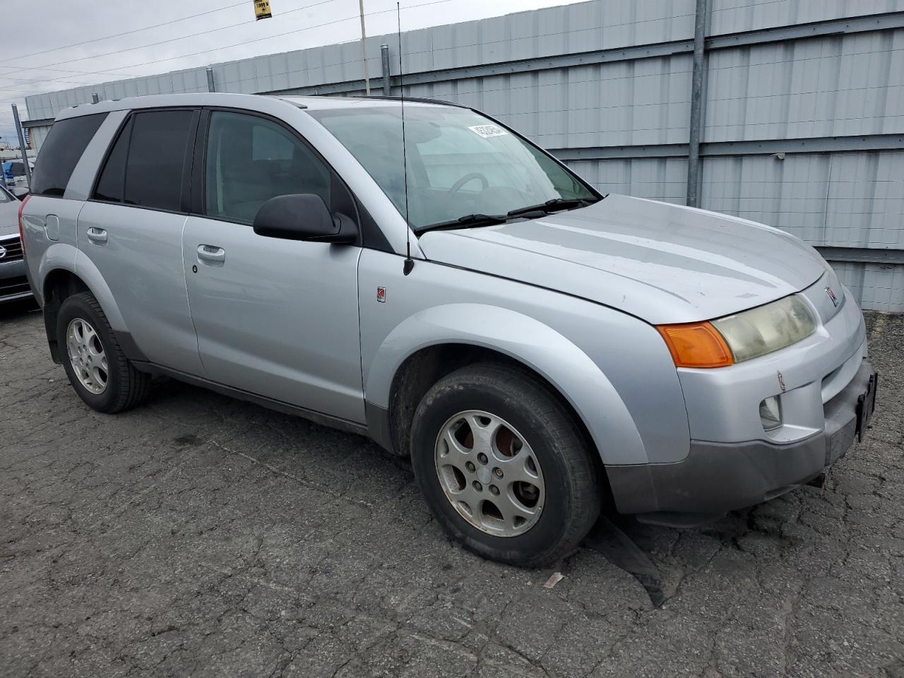 Photo 3 VIN: 5GZCZ53484S858565 - SATURN VUE 