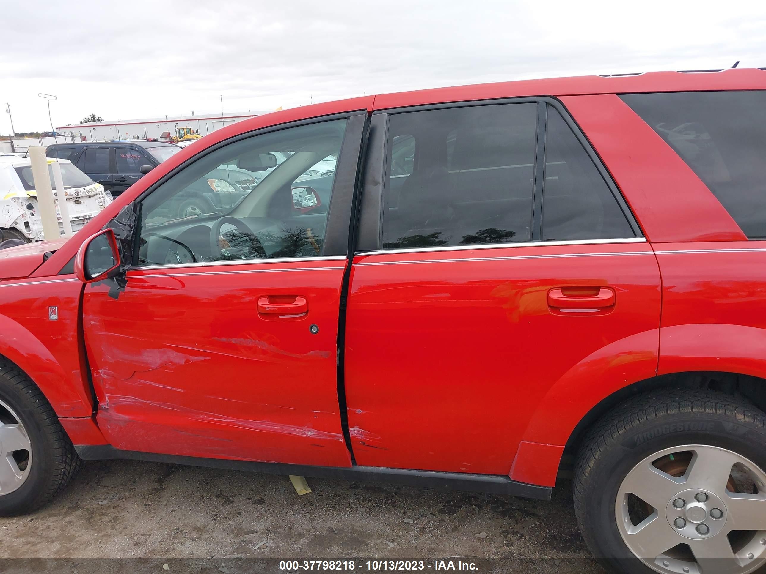 Photo 13 VIN: 5GZCZ63487S828914 - SATURN VUE 