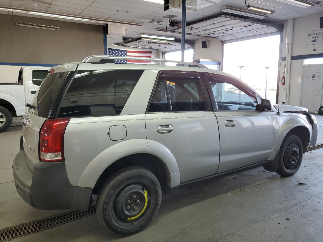 Photo 2 VIN: 5GZCZ63496S850063 - SATURN VUE 