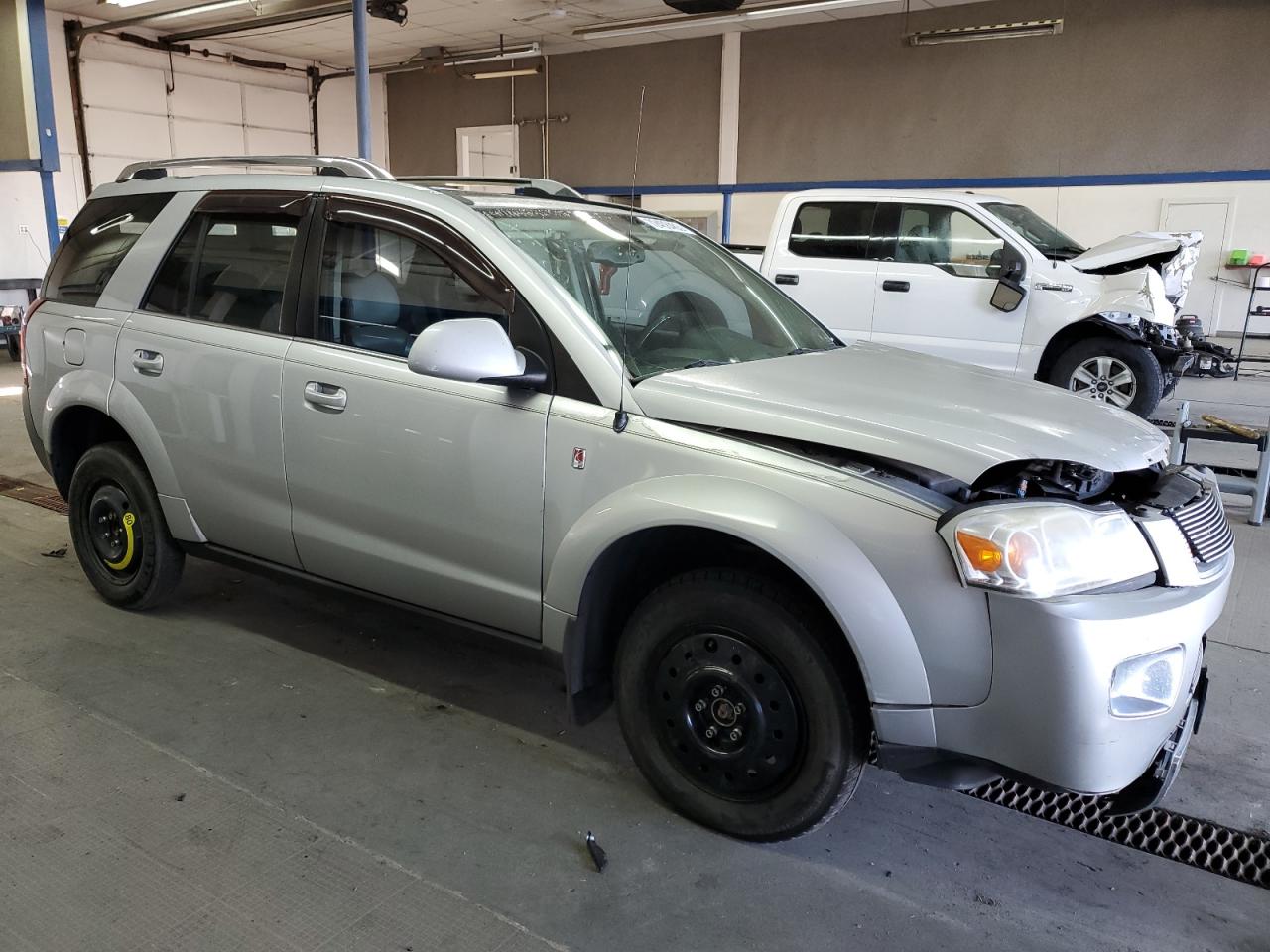 Photo 3 VIN: 5GZCZ63496S850063 - SATURN VUE 