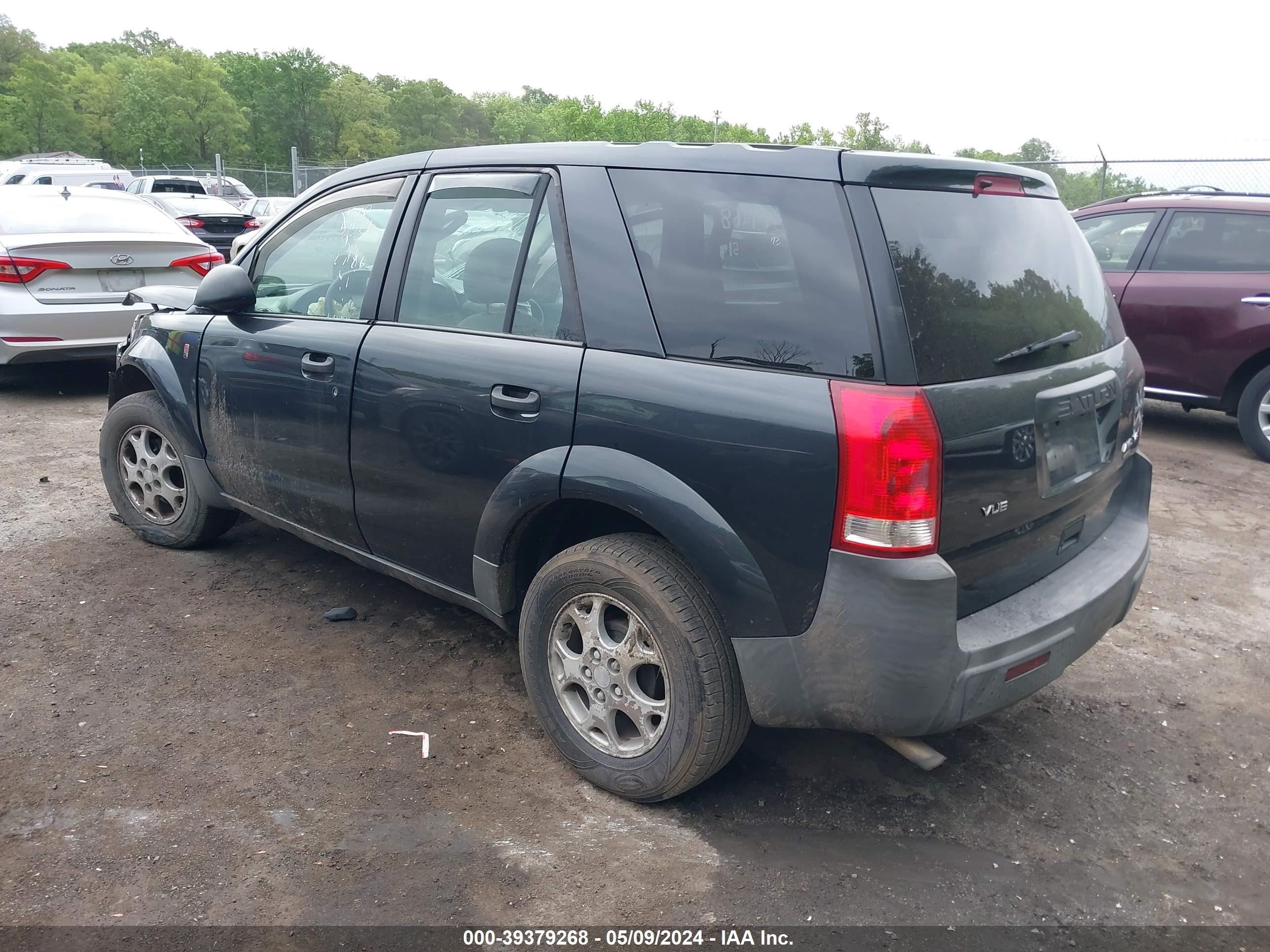 Photo 2 VIN: 5GZCZ63B22S832786 - SATURN VUE 