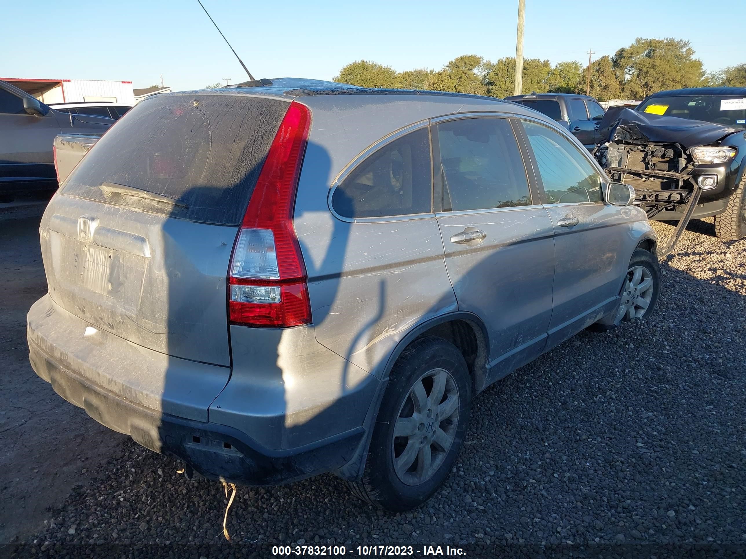 Photo 3 VIN: 5J6RE38738L003555 - HONDA CR-V 