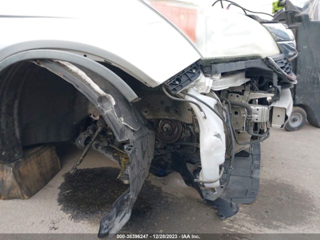 Photo 5 VIN: 5J6RE3H73BL014806 - HONDA CR-V 