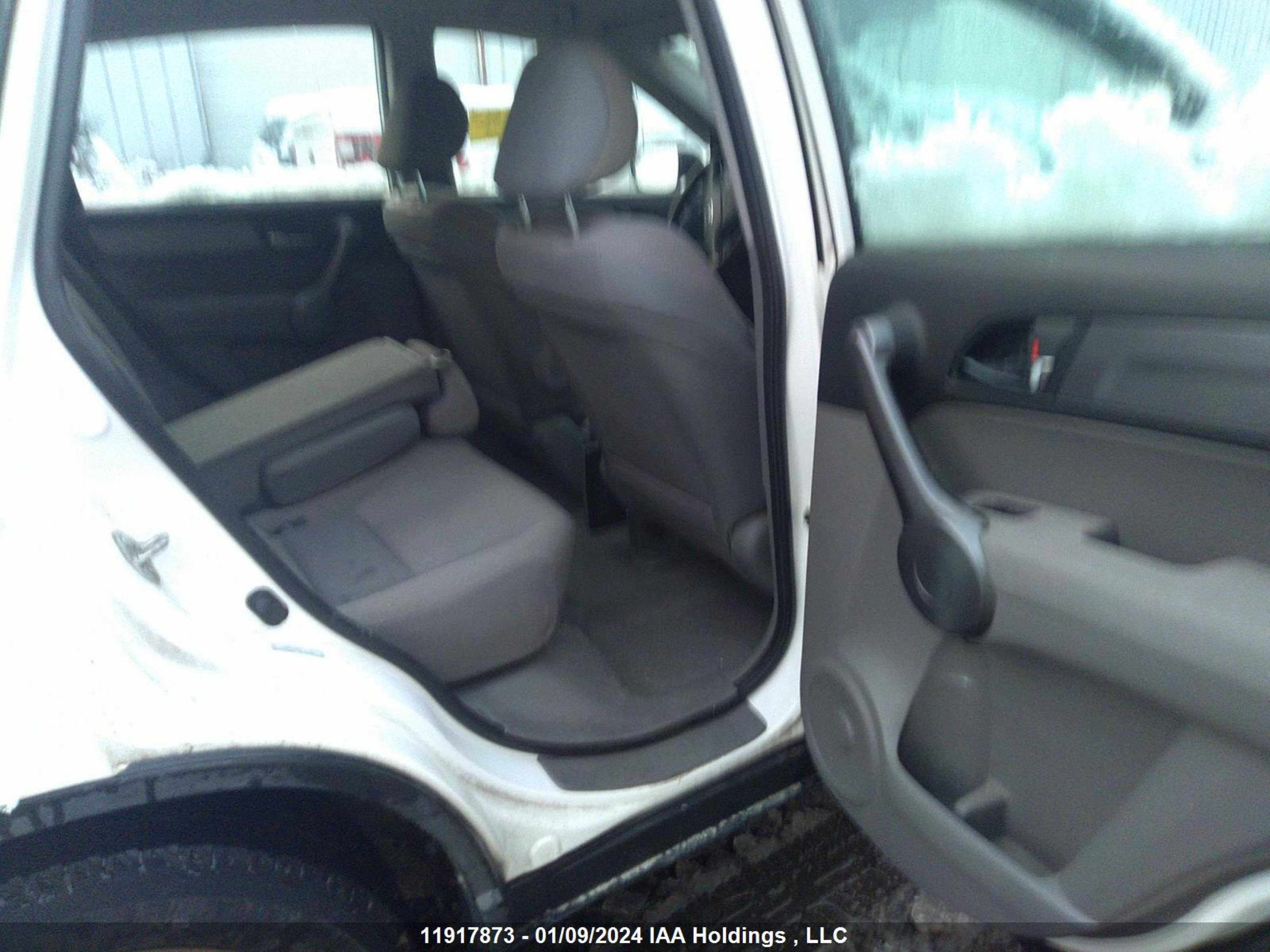 Photo 7 VIN: 5J6RE48399L810005 - HONDA CR-V 