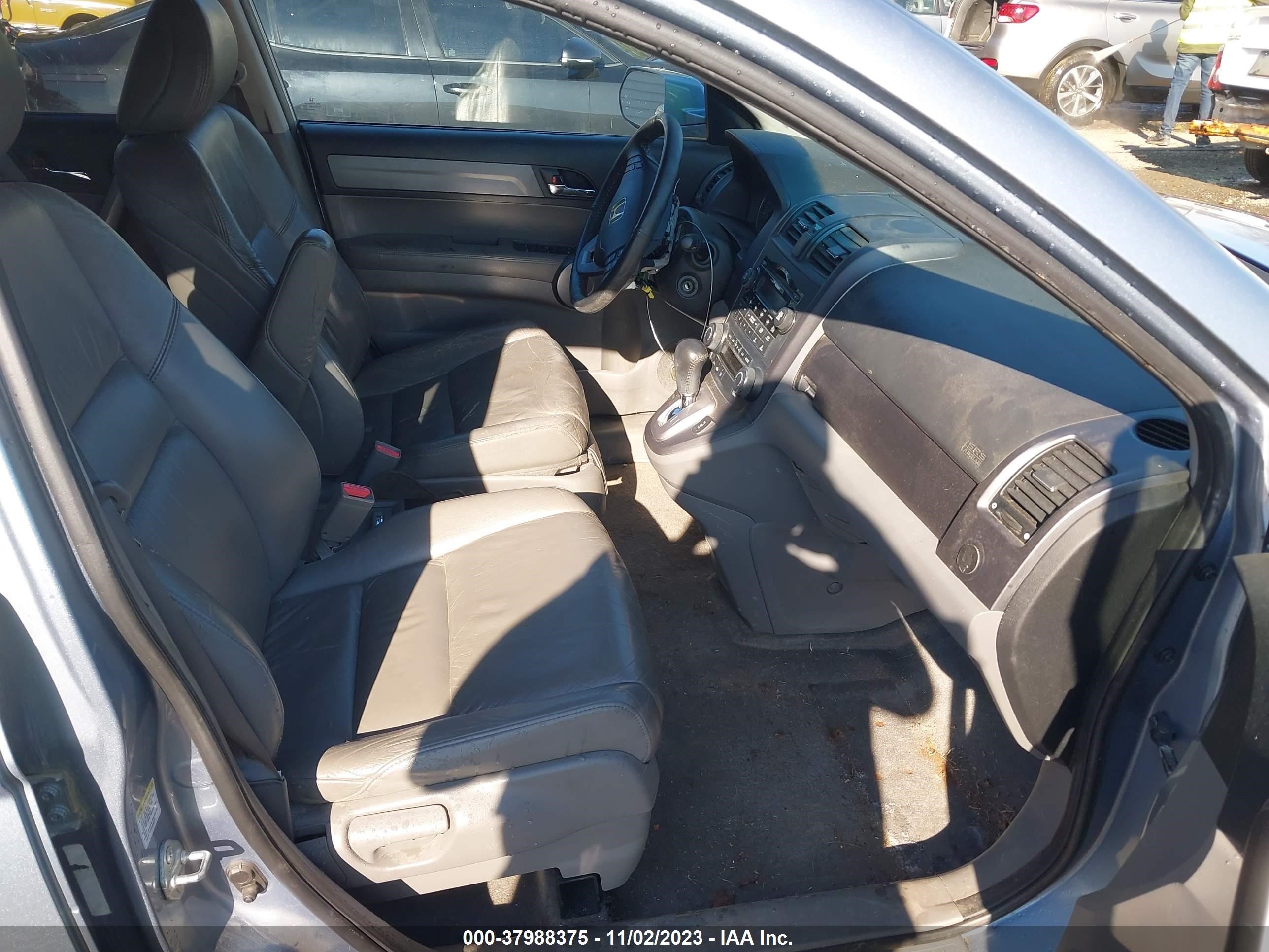 Photo 4 VIN: 5J6RE48739L049720 - HONDA CR-V 