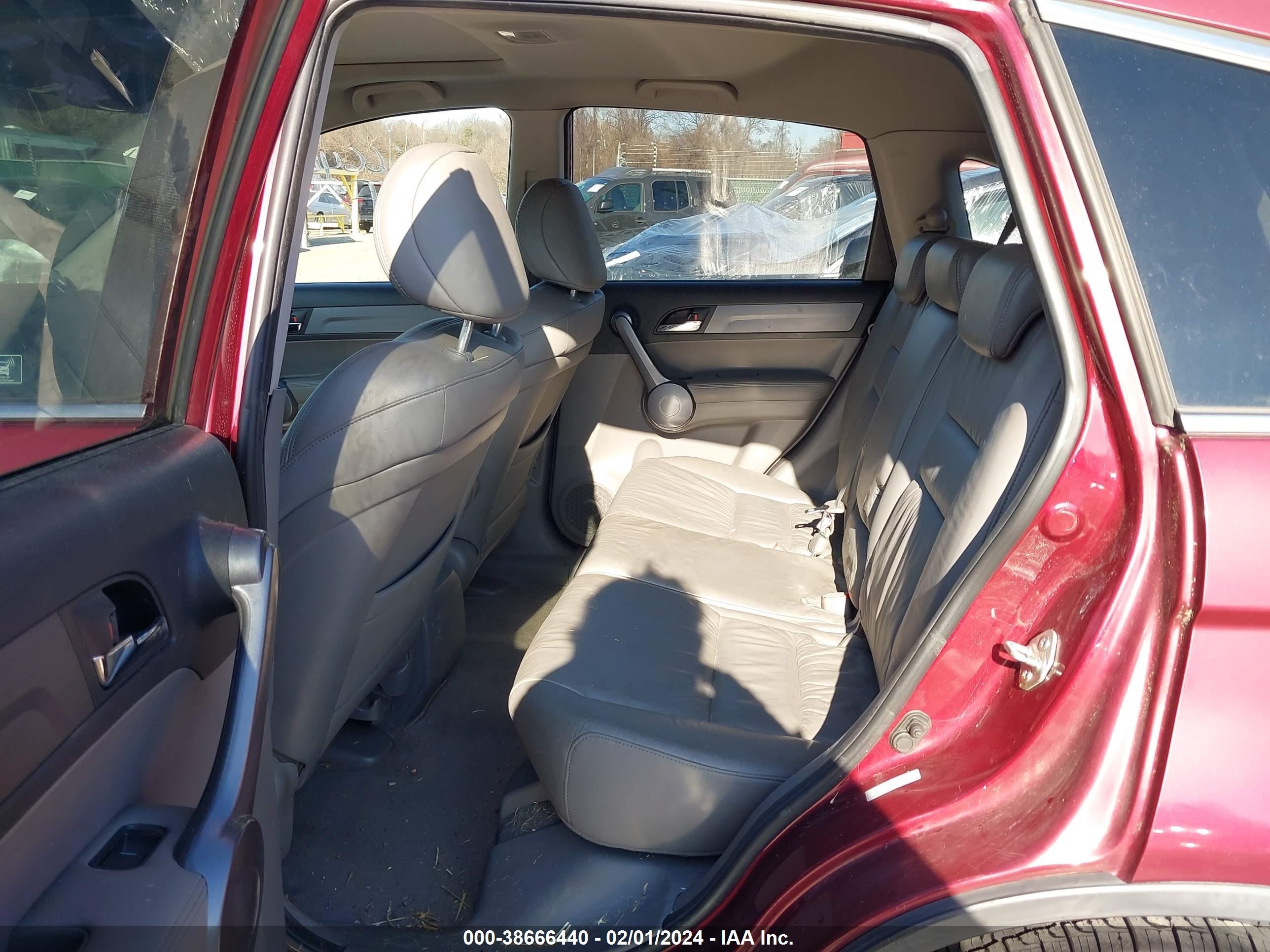 Photo 7 VIN: 5J6RE487X8L018334 - HONDA CR-V 