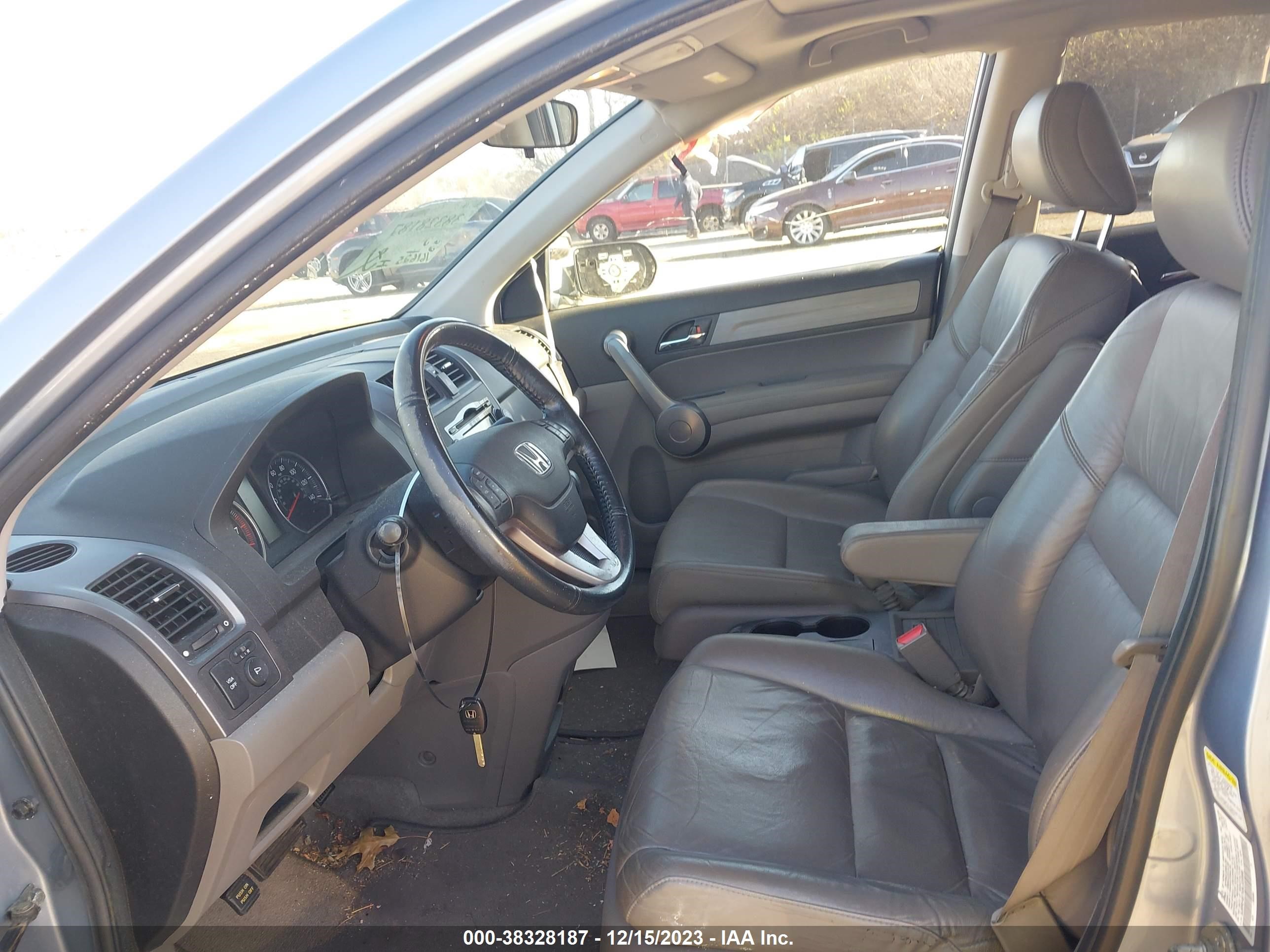 Photo 4 VIN: 5J6RE487X8L020696 - HONDA CR-V 