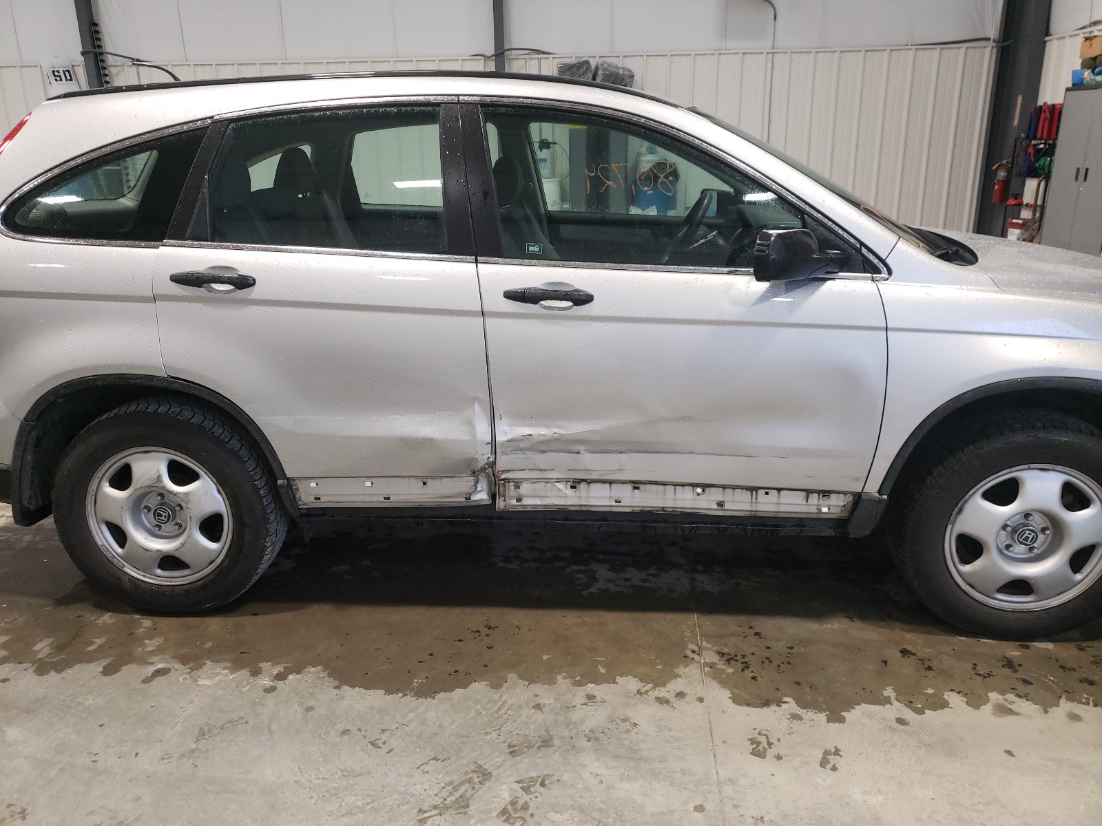 Photo 8 VIN: 5J6RE4H36AL004305 - HONDA CR-V LX 