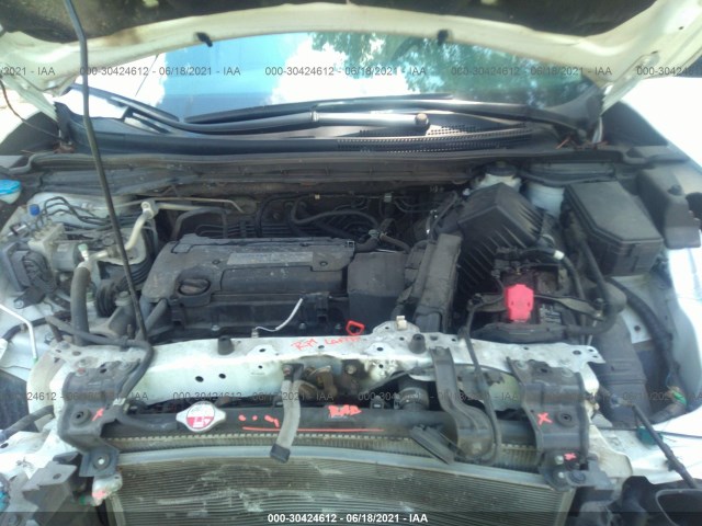 Photo 9 VIN: 5J6RM3H32FL000398 - HONDA CR-V 