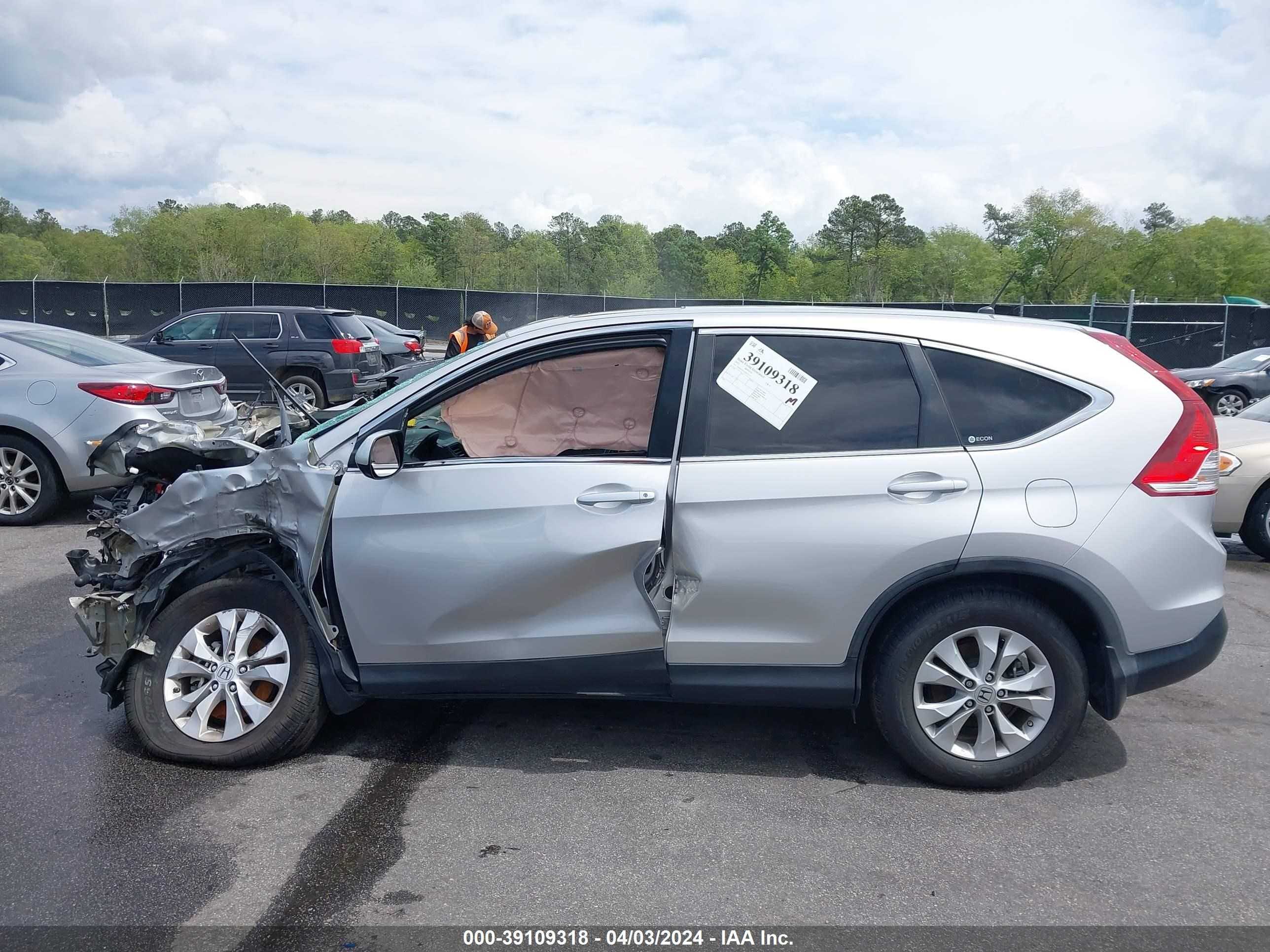 Photo 13 VIN: 5J6RM3H55CL011277 - HONDA CR-V 