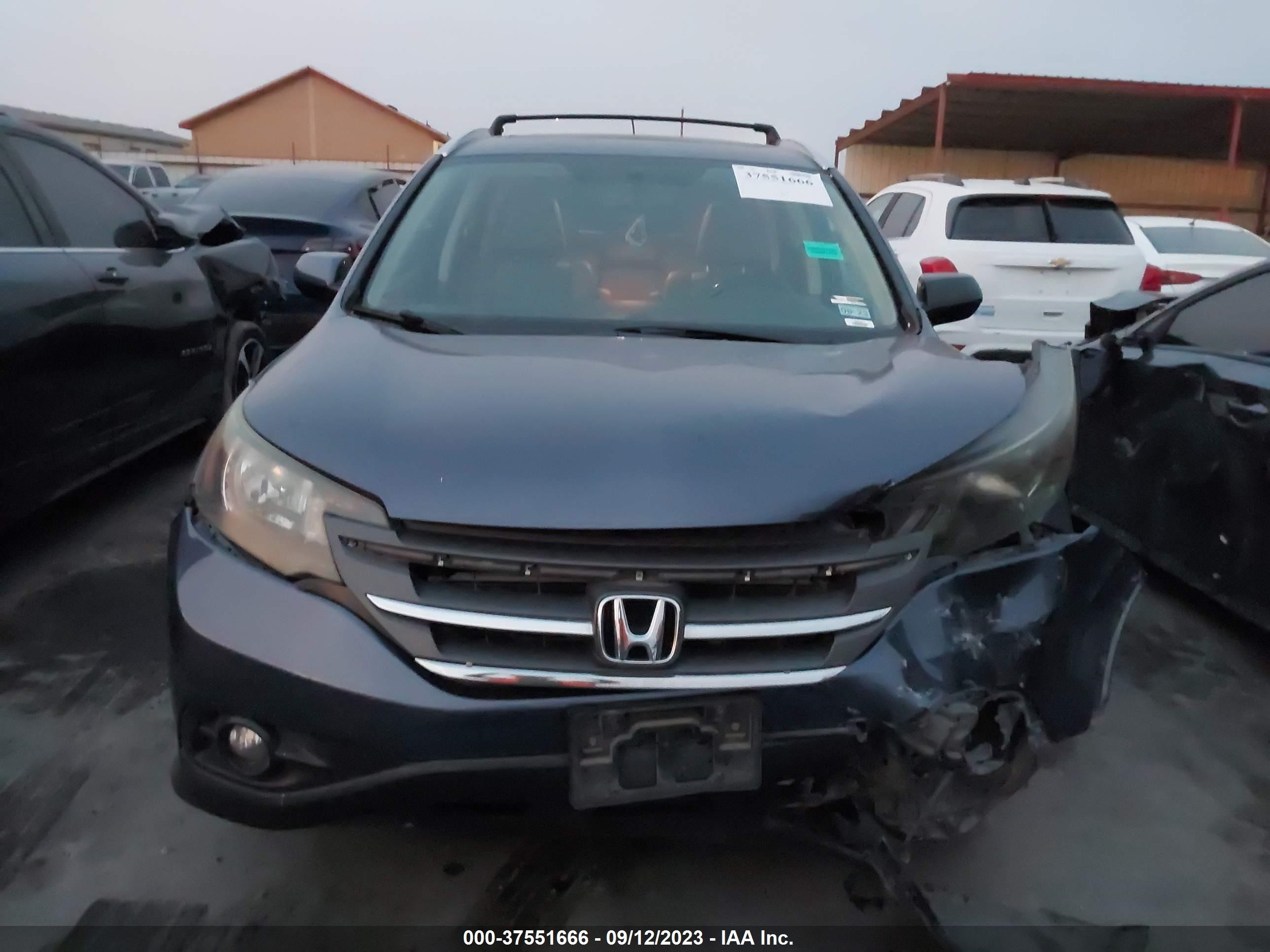 Photo 11 VIN: 5J6RM3H70CL044401 - HONDA CR-V 