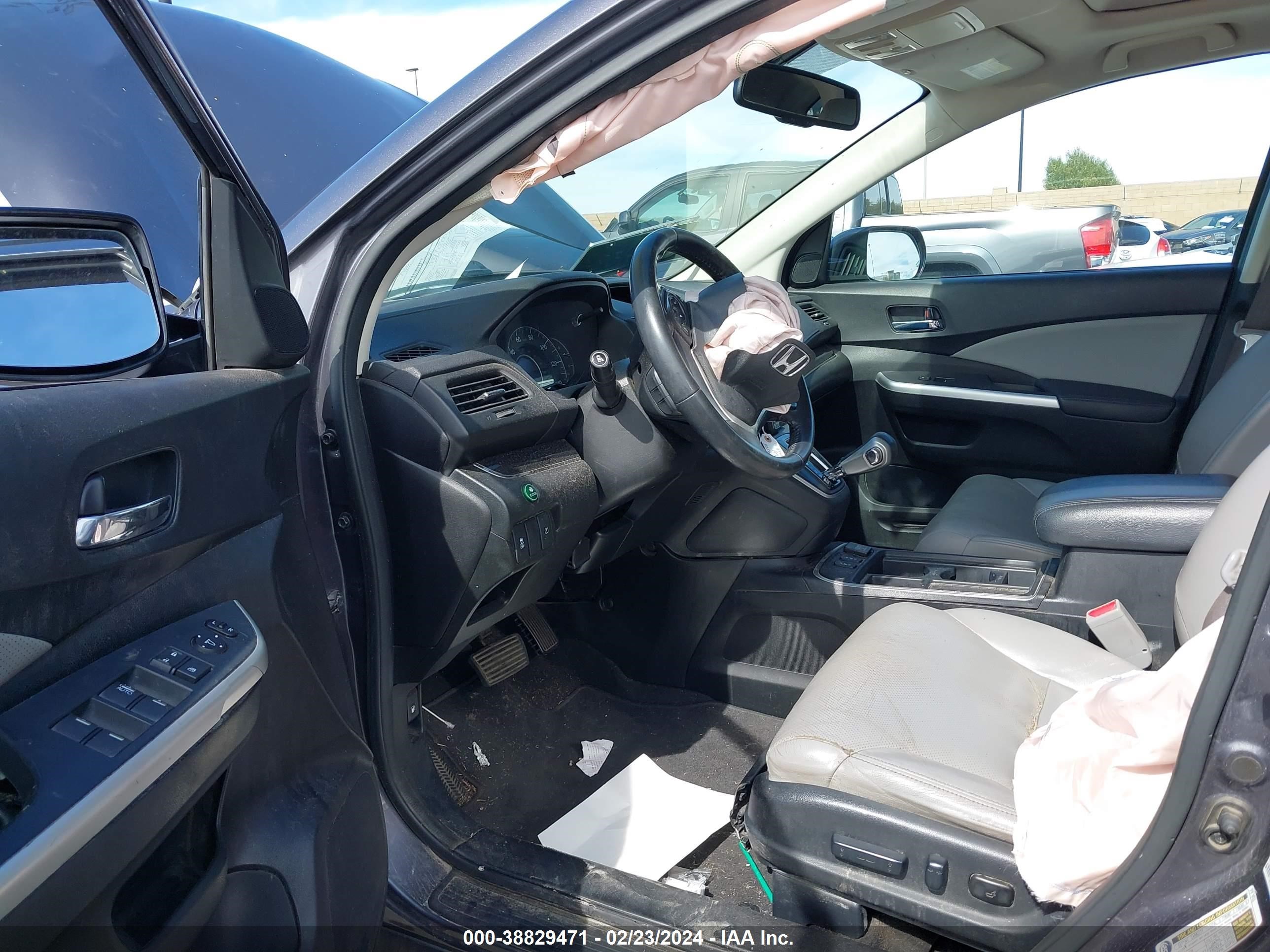 Photo 4 VIN: 5J6RM3H71FL001853 - HONDA CR-V 