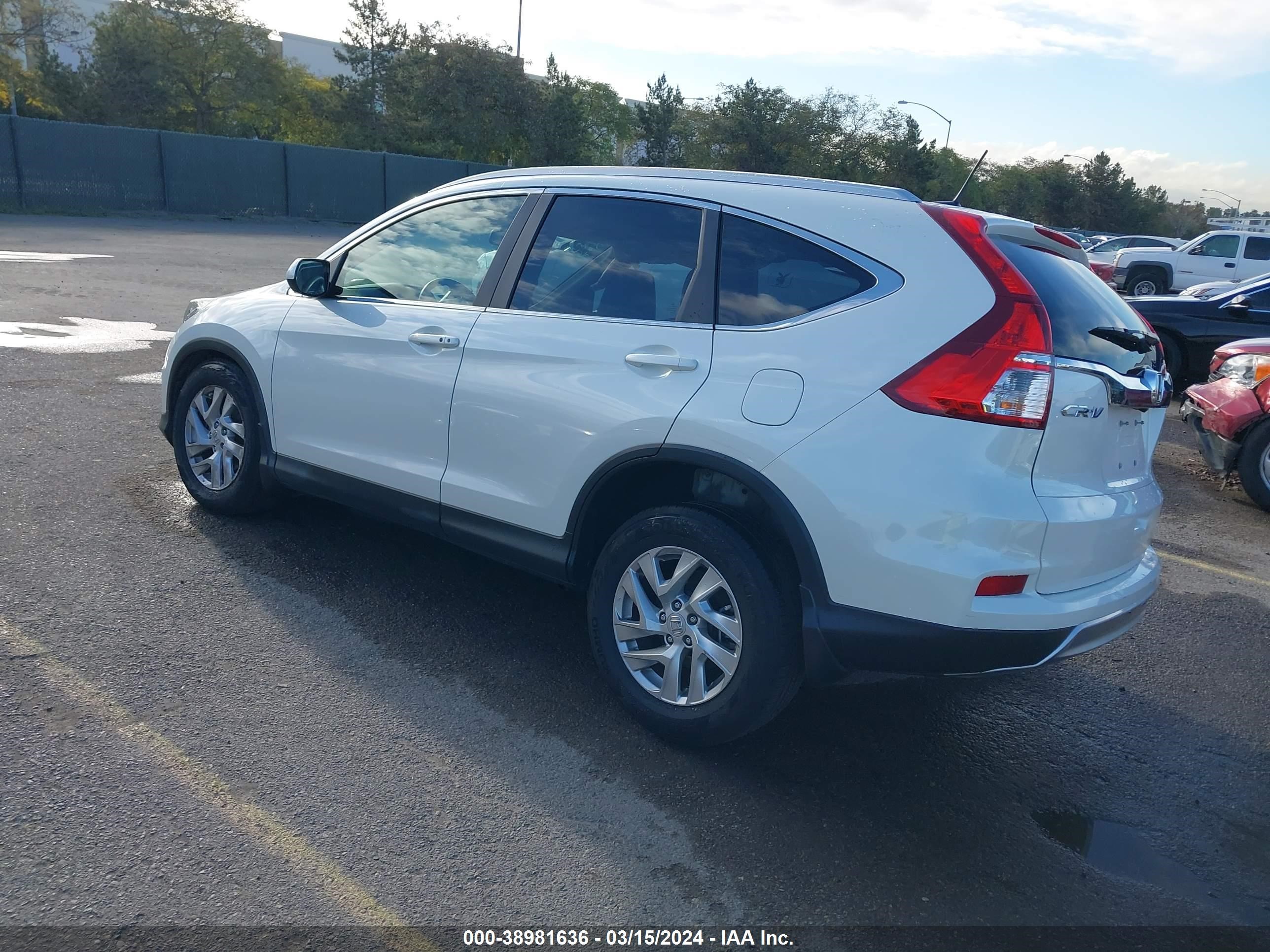 Photo 2 VIN: 5J6RM3H72GL019327 - HONDA CR-V 