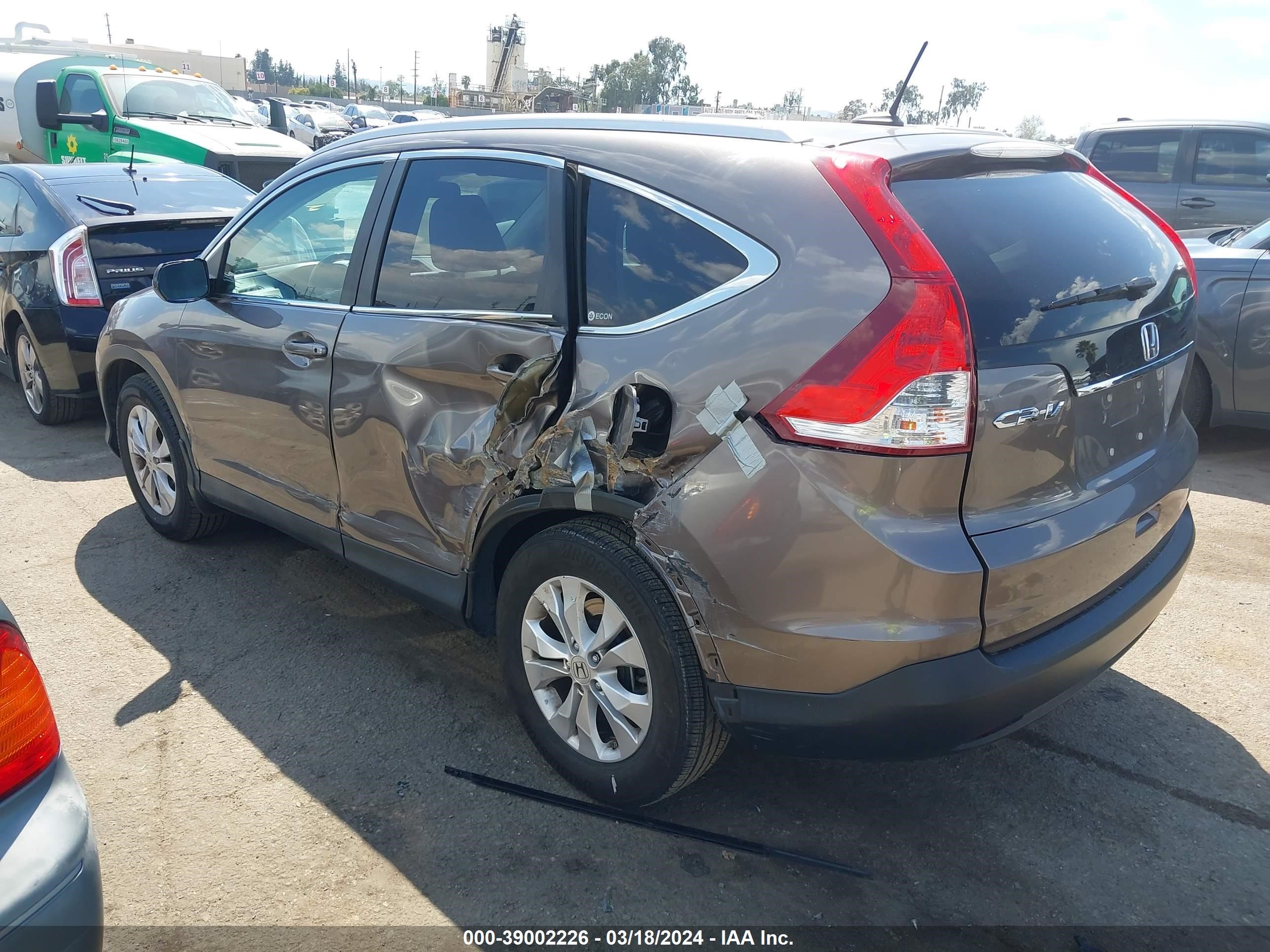 Photo 2 VIN: 5J6RM3H73CL005253 - HONDA CR-V 