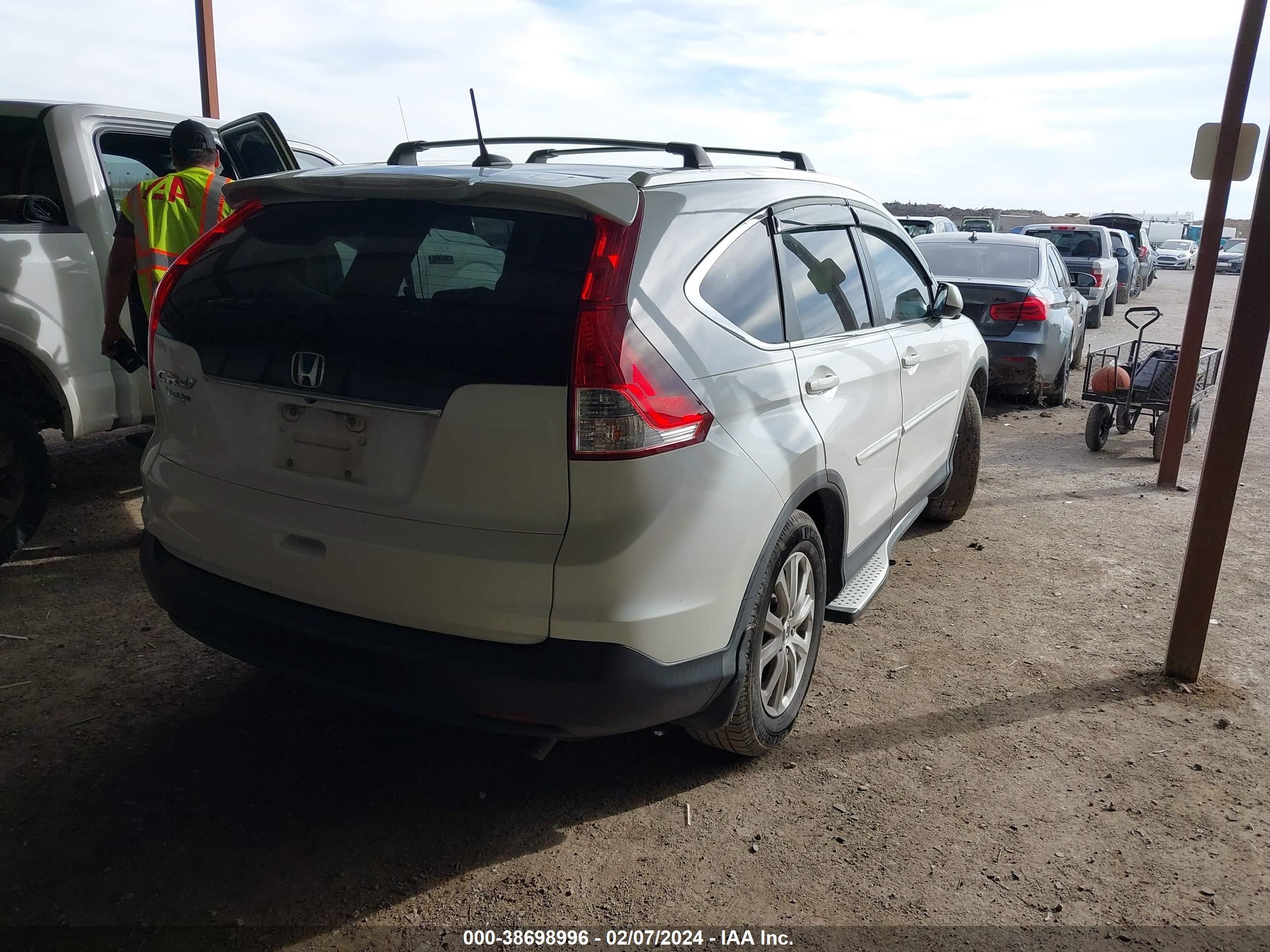 Photo 3 VIN: 5J6RM3H76EL024978 - HONDA CR-V 