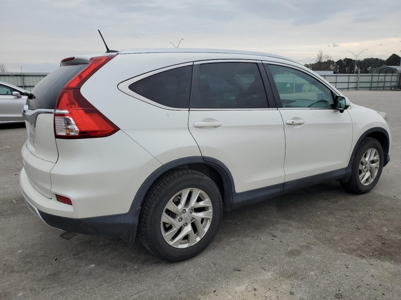 Photo 2 VIN: 5J6RM3H77FL004725 - HONDA CR-V 