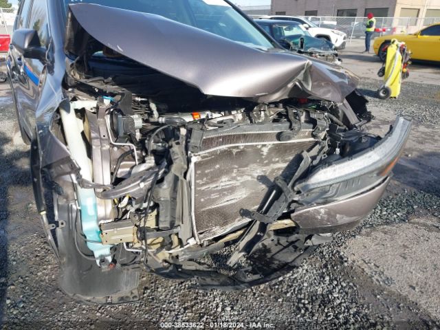 Photo 5 VIN: 5J6RM3H79CL010571 - HONDA CR-V 