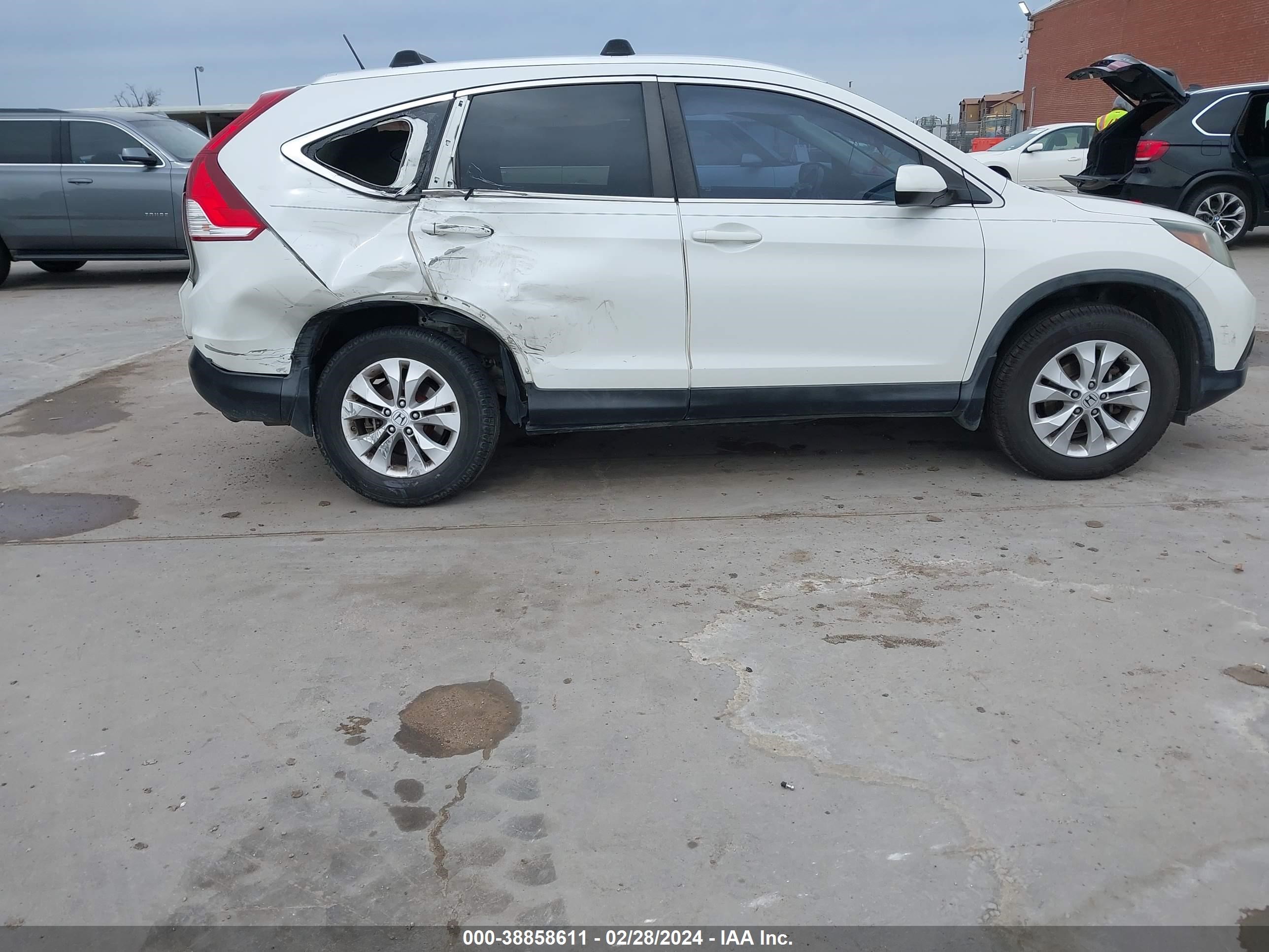 Photo 5 VIN: 5J6RM3H79DL012290 - HONDA CR-V 