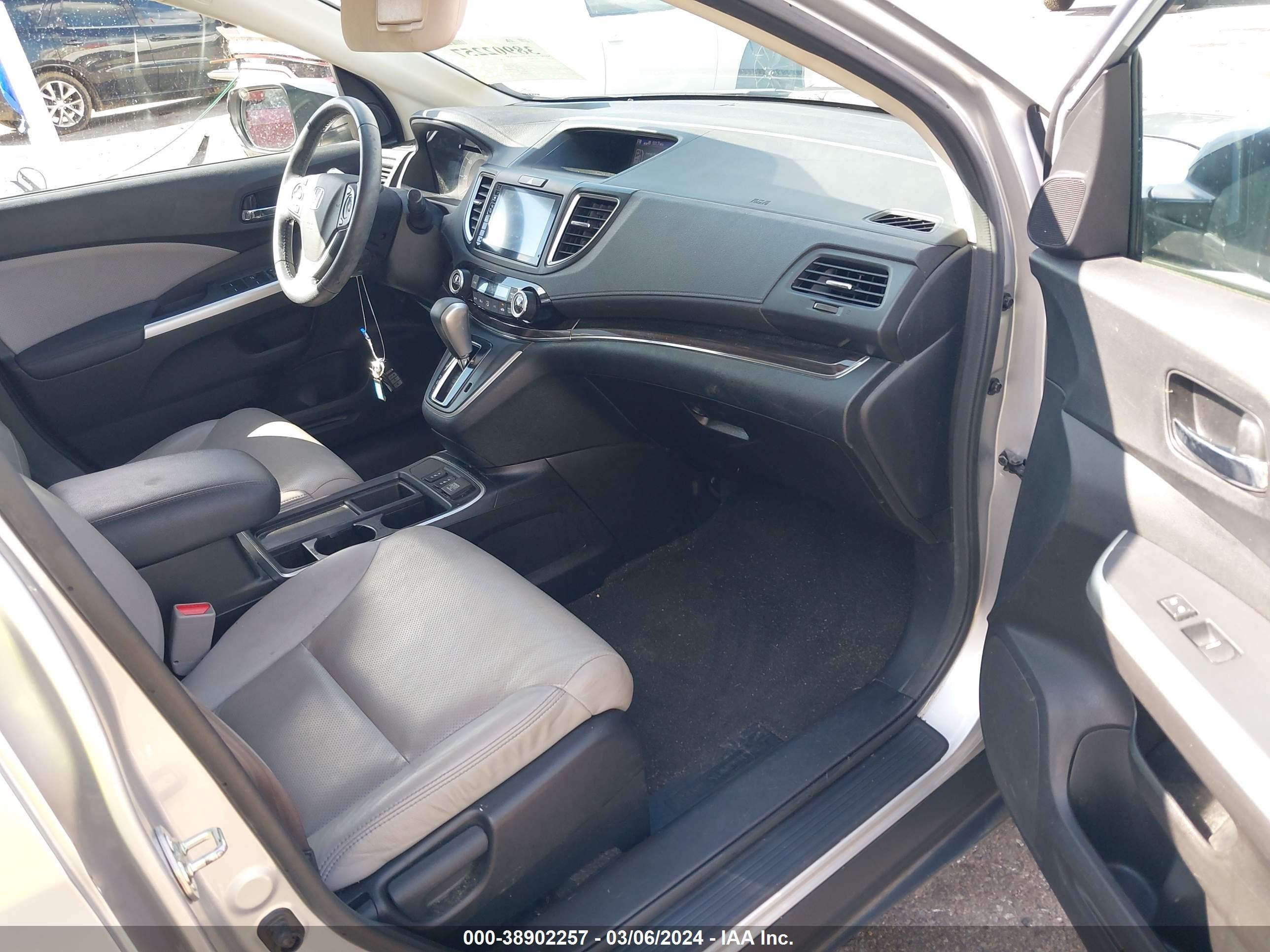 Photo 4 VIN: 5J6RM3H95GL018626 - HONDA CR-V 