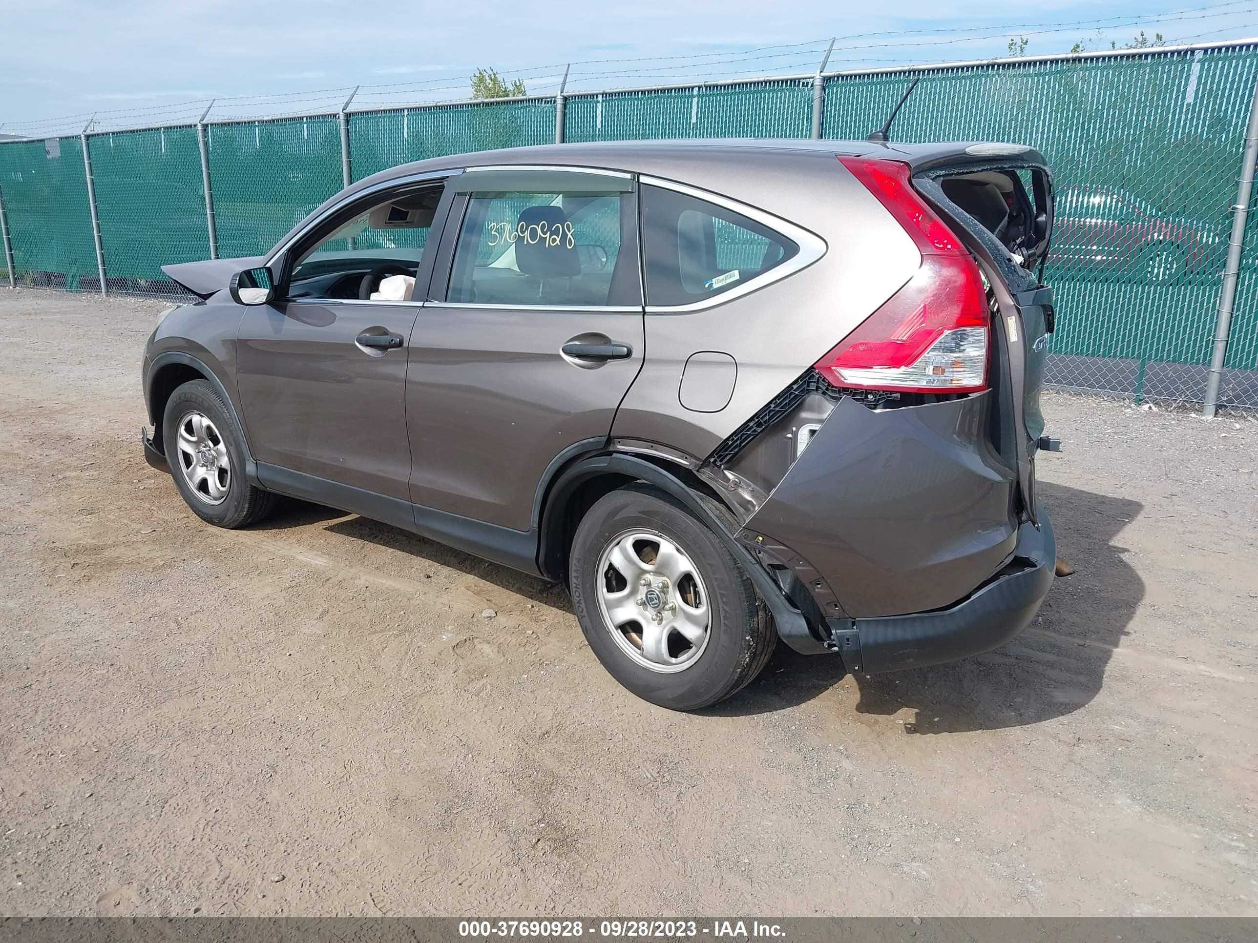 Photo 2 VIN: 5J6RM4H3XCL081202 - HONDA CR-V 