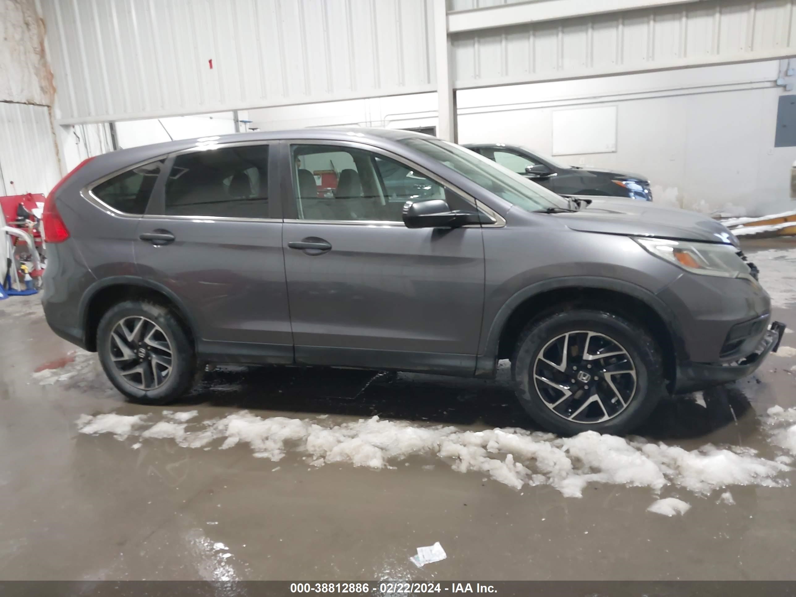 Photo 13 VIN: 5J6RM4H41GL068997 - HONDA CR-V 