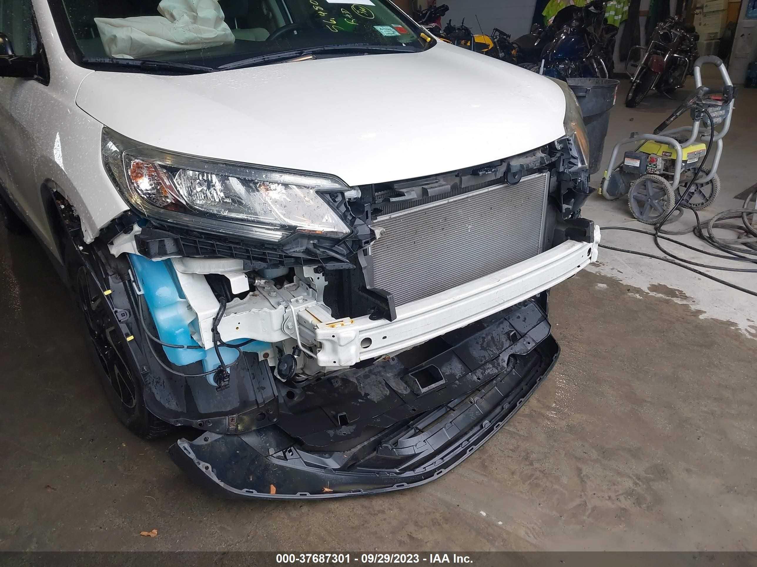 Photo 5 VIN: 5J6RM4H41GL134108 - HONDA CR-V 