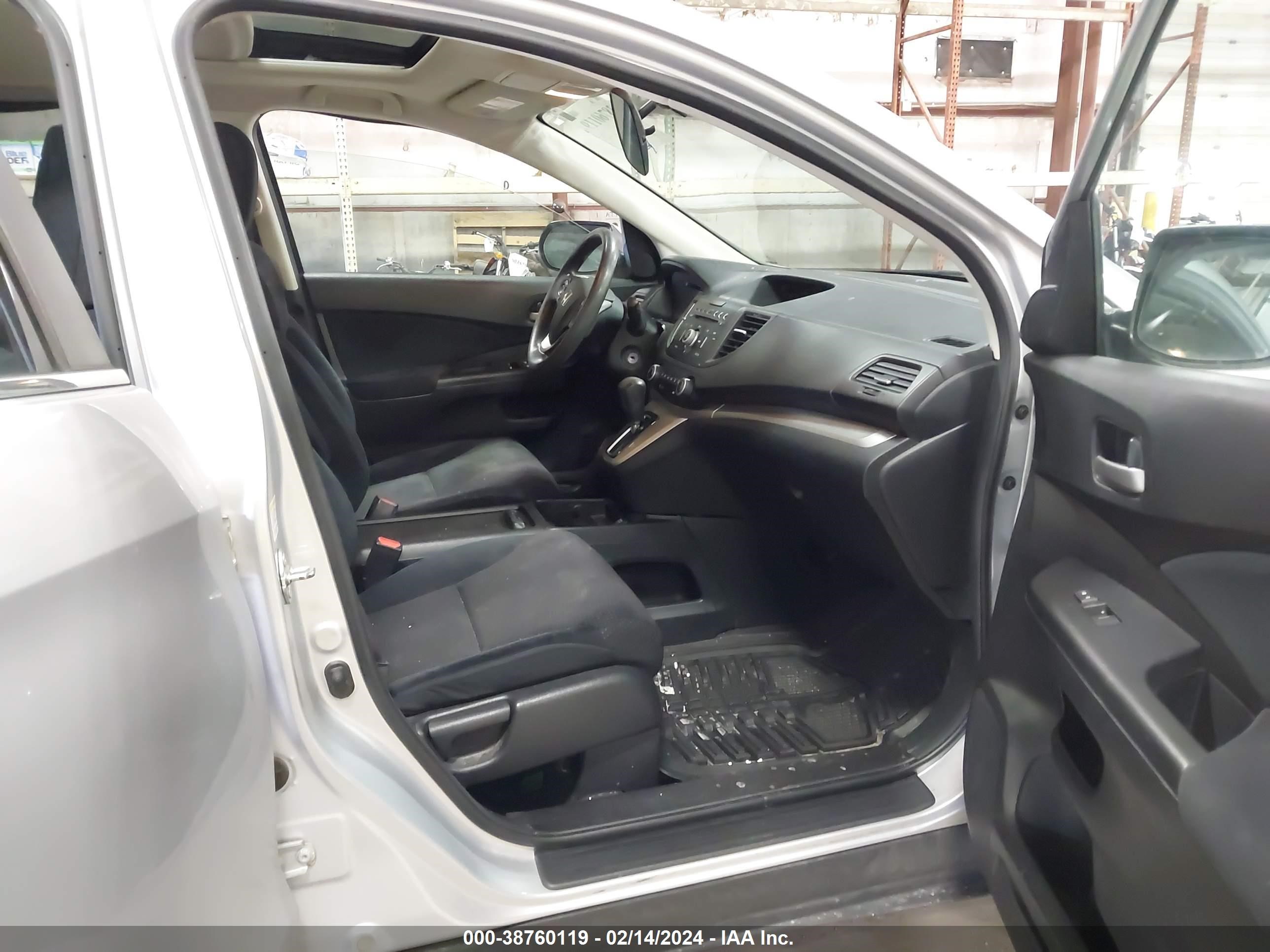 Photo 4 VIN: 5J6RM4H52CL010822 - HONDA CR-V 