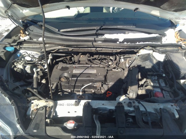 Photo 9 VIN: 5J6RM4H5XFL003749 - HONDA CR-V 