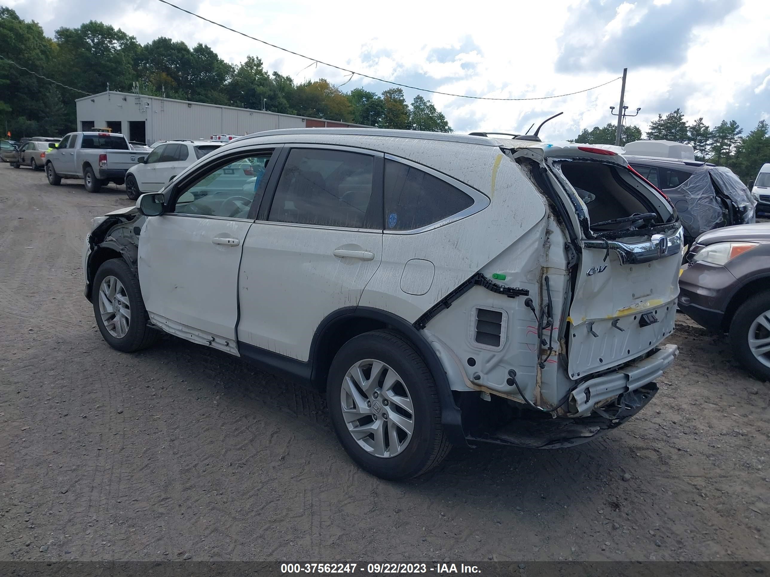 Photo 2 VIN: 5J6RM4H71GL064412 - HONDA CR-V 