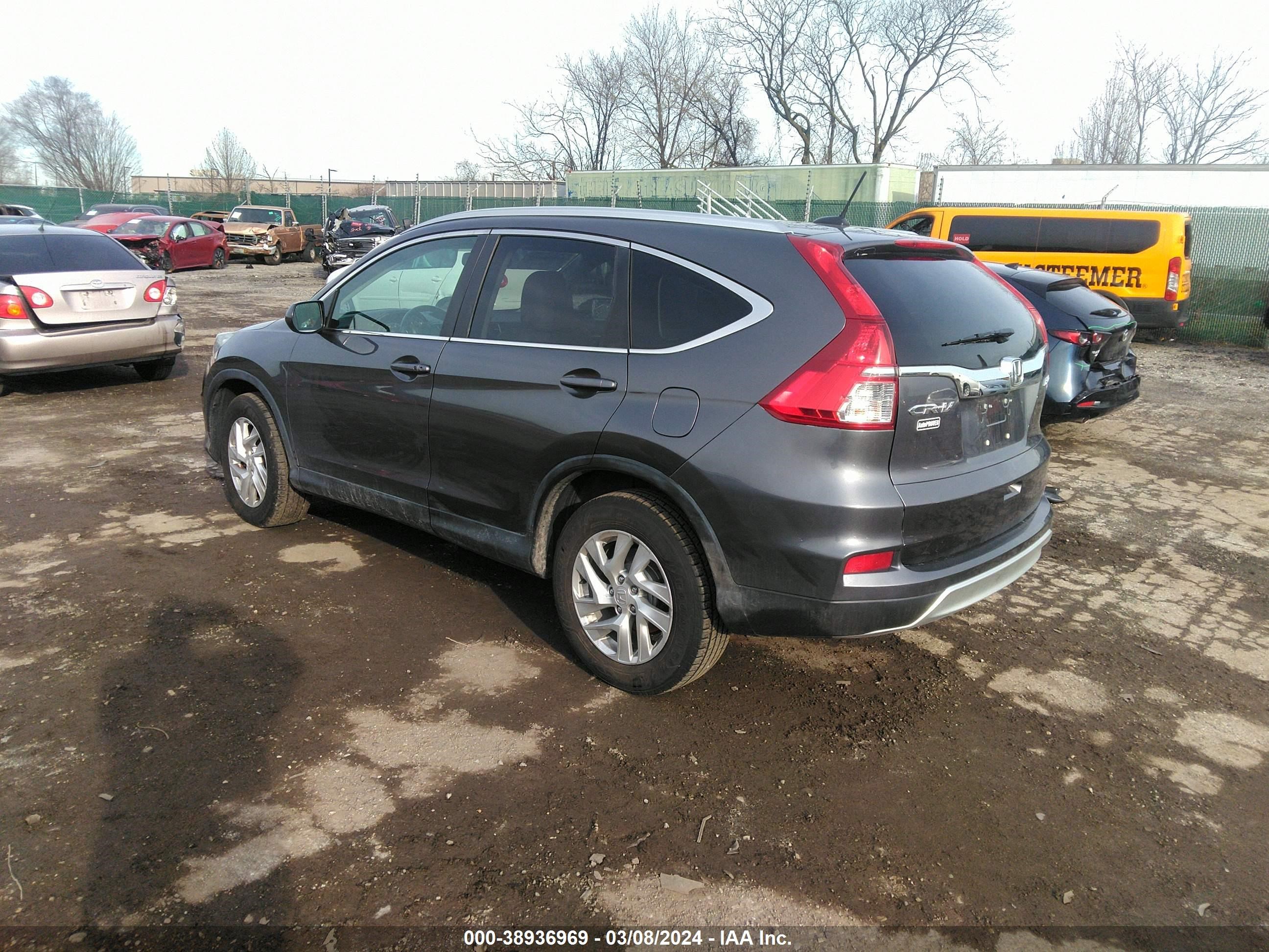 Photo 2 VIN: 5J6RM4H72FL060917 - HONDA CR-V 