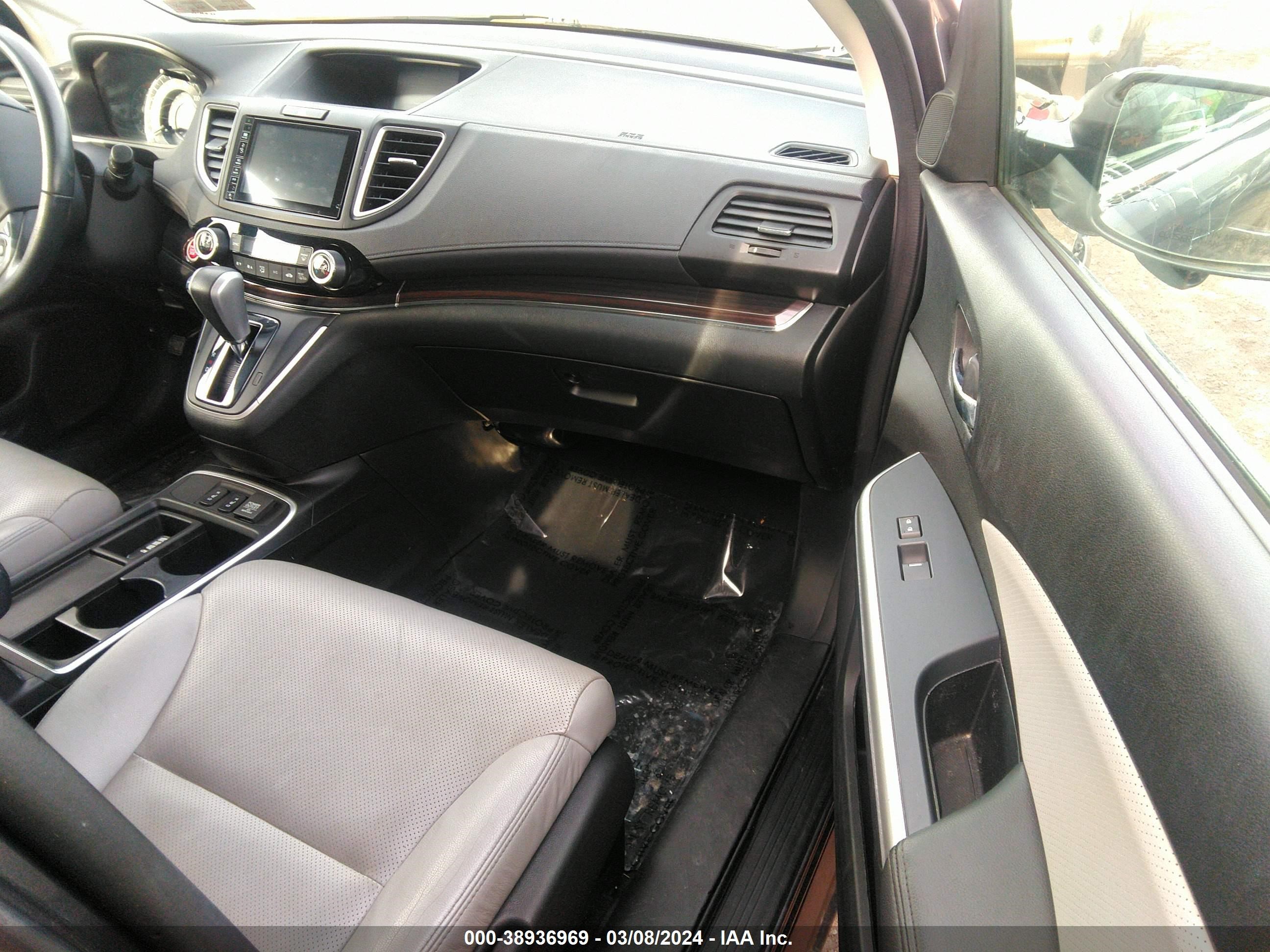 Photo 4 VIN: 5J6RM4H72FL060917 - HONDA CR-V 